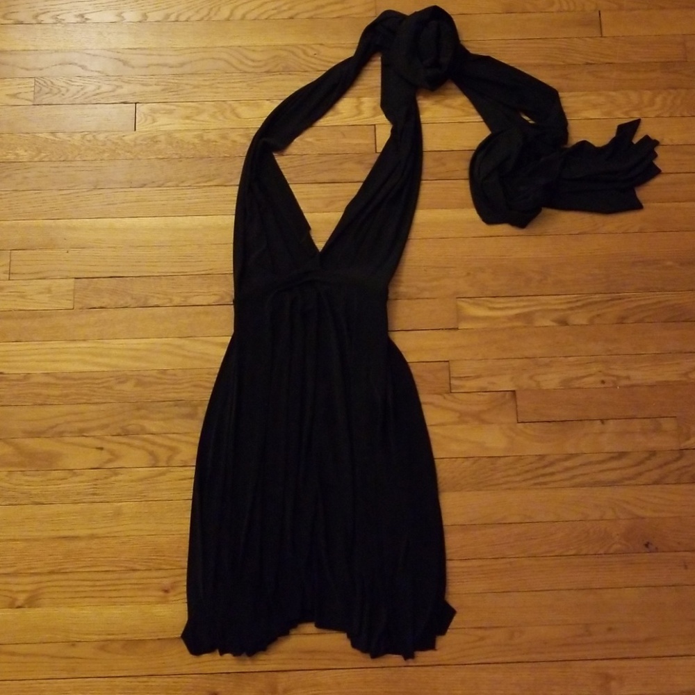 Von Vonni One Size Black Transformer Dress